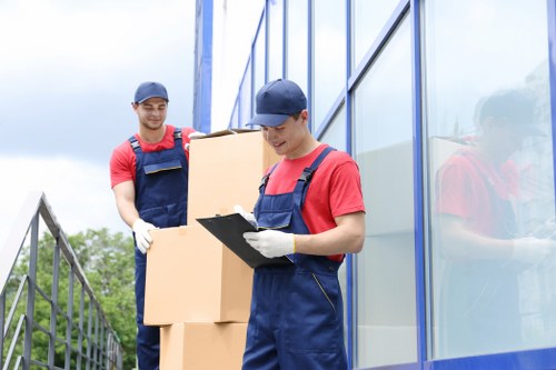 Local removals support for homes and businesses in West Hampstead